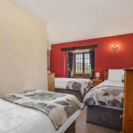 The Coppermines Mountain Sawyers, Carpenters, Millrace, Pelton Wheel, Sleeps 22 Holiday home Coniston