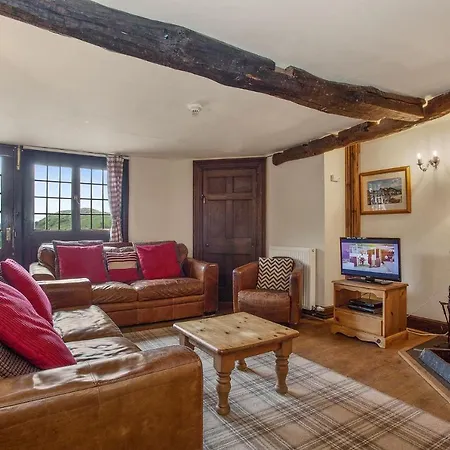 The Coppermines Mountain Sawyers, Carpenters, Millrace, Pelton Wheel, Sleeps 22 Holiday home Coniston