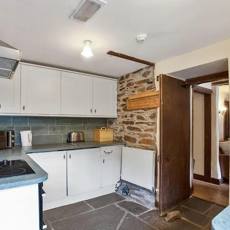The Coppermines Mountain Sawyers, Carpenters, Millrace, Pelton Wheel, Sleeps 22
