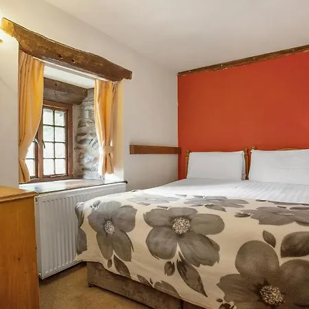 The Coppermines Mountain Sawyers, Carpenters, Millrace, Pelton Wheel, Sleeps 22 * Coniston