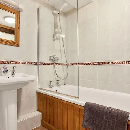 The Coppermines Mountain Sawyers, Carpenters, Millrace, Pelton Wheel, Sleeps 22