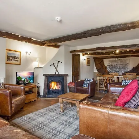 Дом отдыха The Coppermines Mountain Sawyers, Carpenters, Millrace, Pelton Wheel, Sleeps 22 Конистон