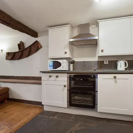 The Coppermines Mountain Sawyers, Carpenters, Millrace, Pelton Wheel, Sleeps 22 * קוניסטון